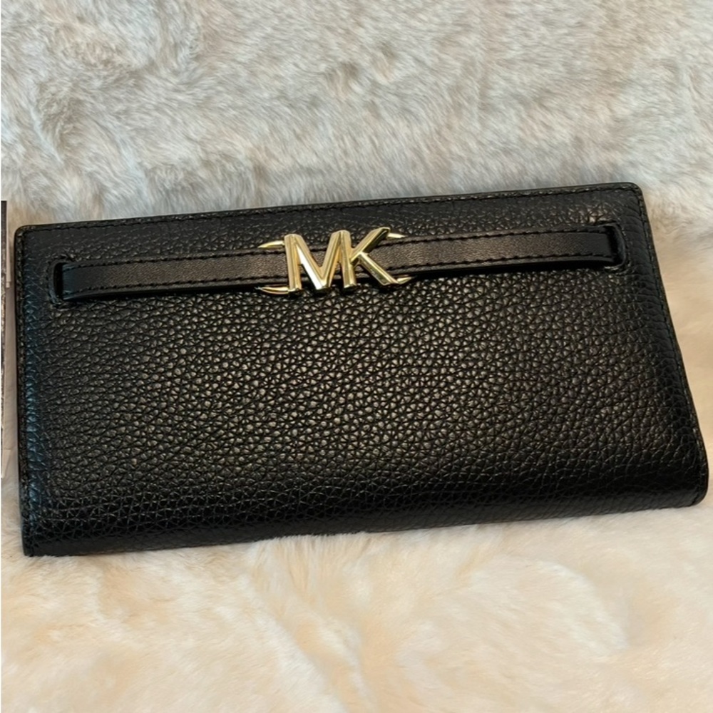 Michael Kors Black Pebbled Leather Card Holder with Gold Logo